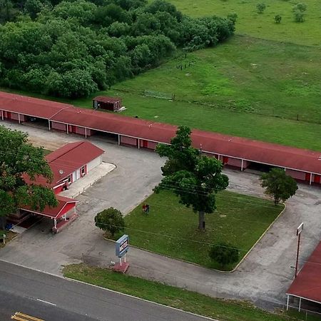 Encino Motel Плезантон Екстер'єр фото